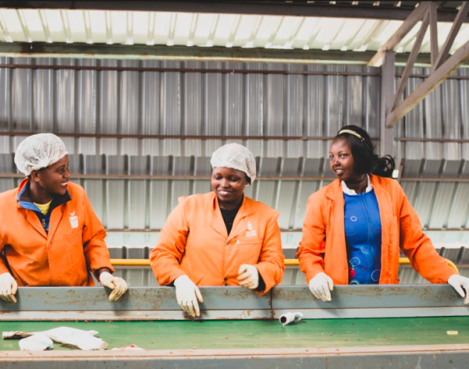 How can the private sector accelerate investments in plastic waste management infrastructure?